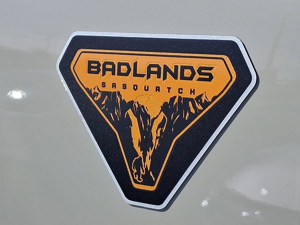 Certified 2025 Ford Bronco Badlands AWD/4WD image 31