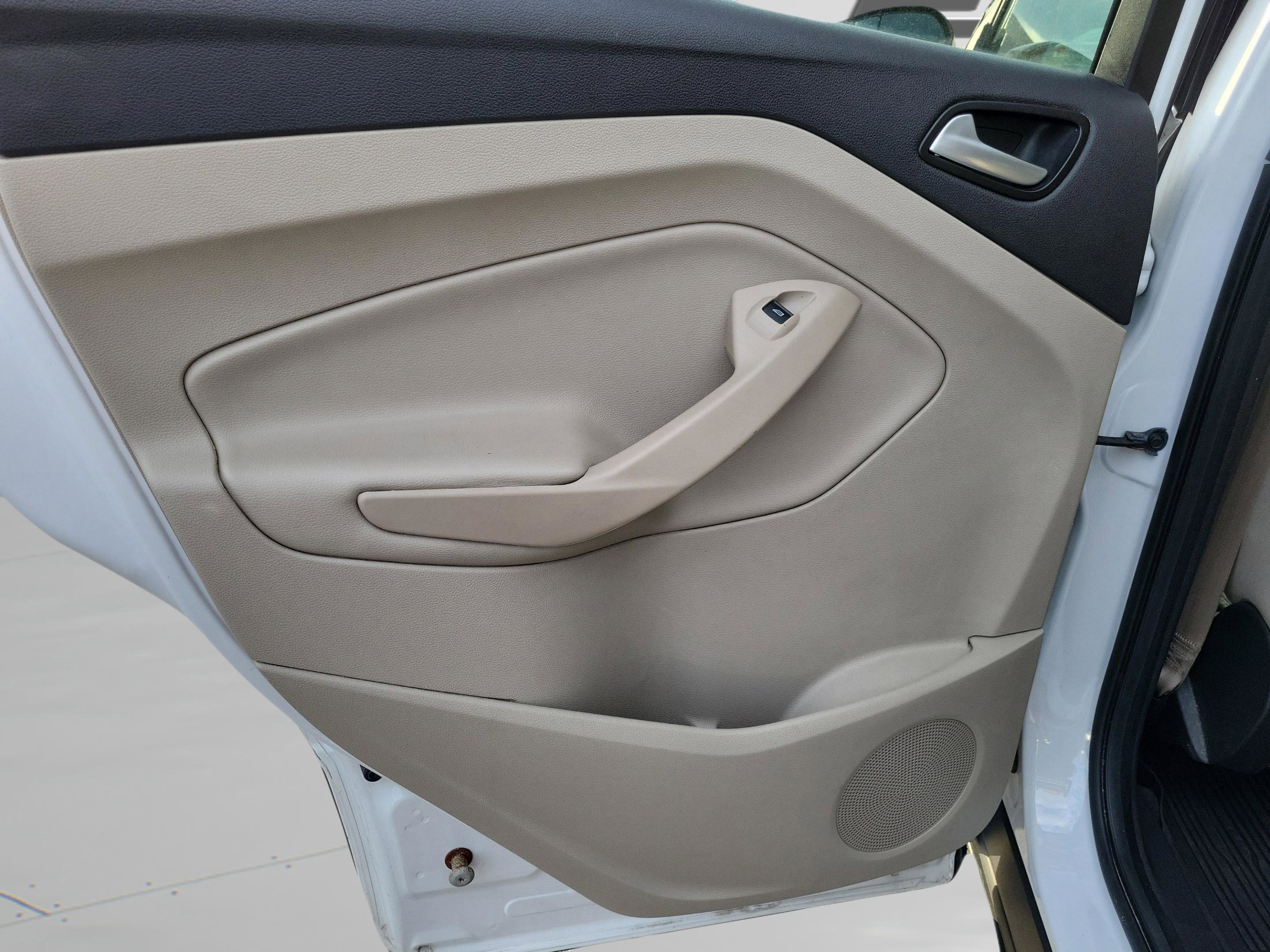 Certified 2018 Ford Escape SE w/ SE Sync 3 Package AWD/4WD image 12