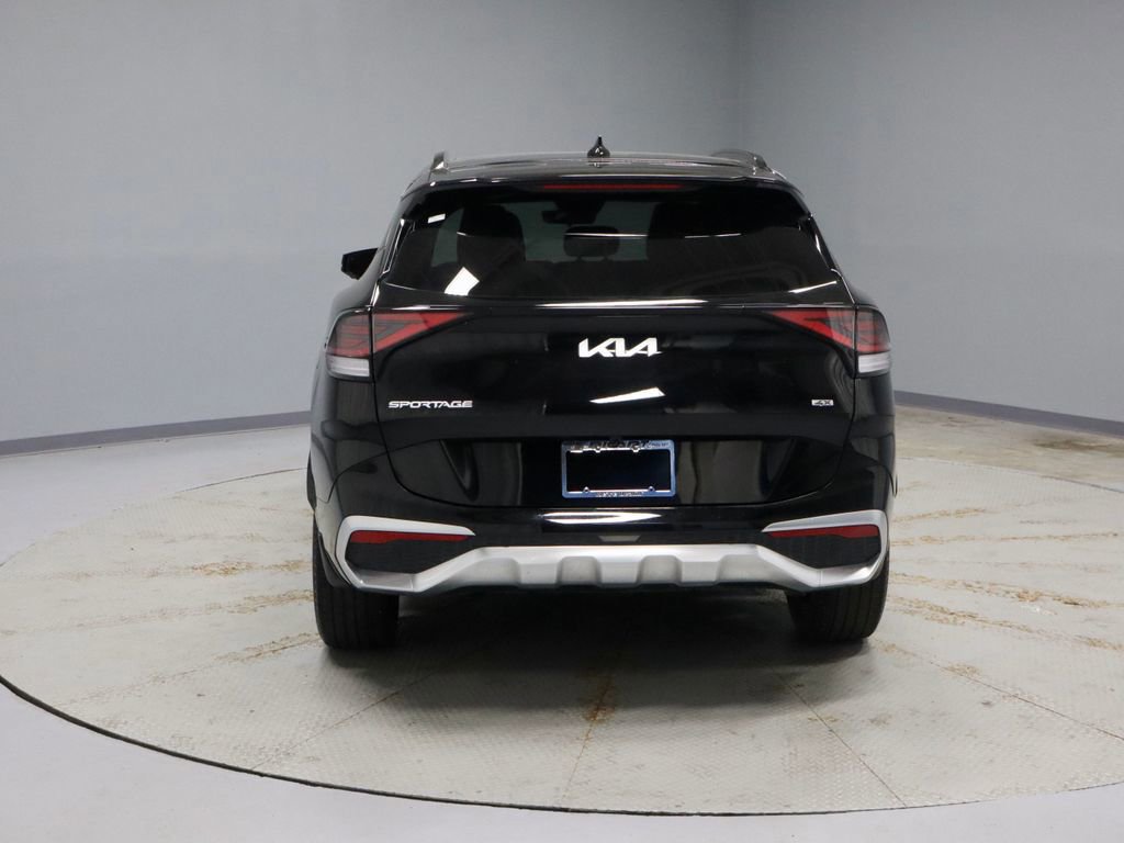 Used 2025 Kia Sportage SX AWD/4WD image 4