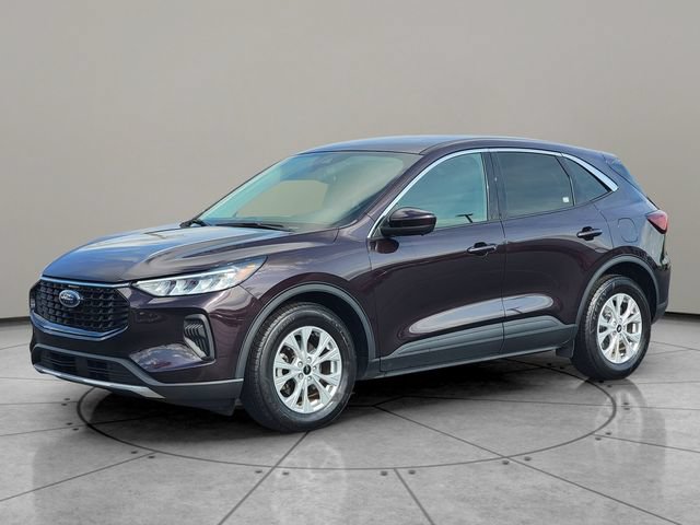 Certified 2023 Ford Escape Active w/ Tech Pack #2 FWD image 3