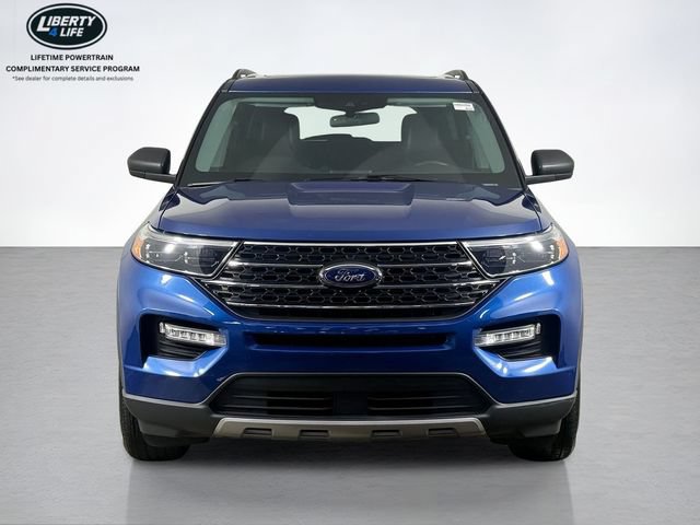 Certified 2022 Ford Explorer XLT w/ Equipment Group 202A AWD/4WD image 9