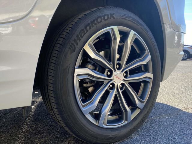 Used 2020 GMC Terrain Denali w/ Denali Premium Package image 11