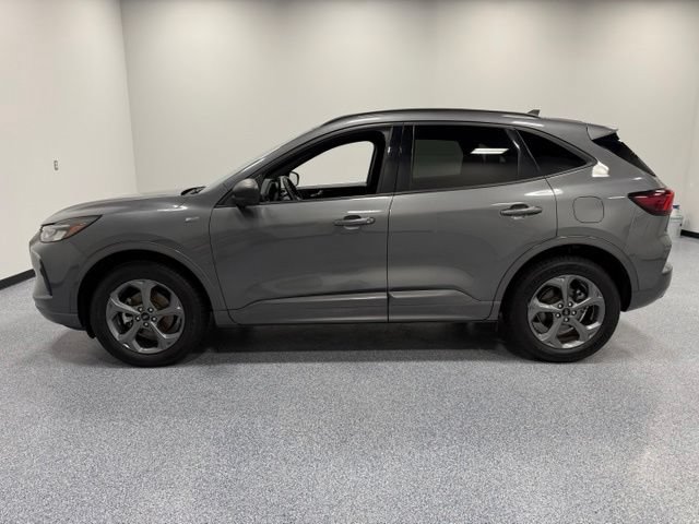 Certified 2024 Ford Escape ST-Line AWD/4WD image 8