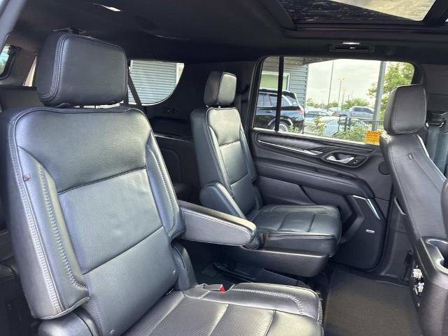 Used 2023 GMC Yukon XL Denali RWD image 13