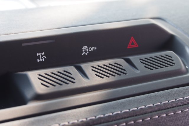 Certified 2025 Ford Bronco Outer Banks AWD/4WD image 25