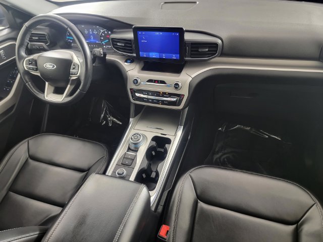 Certified 2023 Ford Explorer XLT w/ Equipment Group 202A AWD/4WD image 33