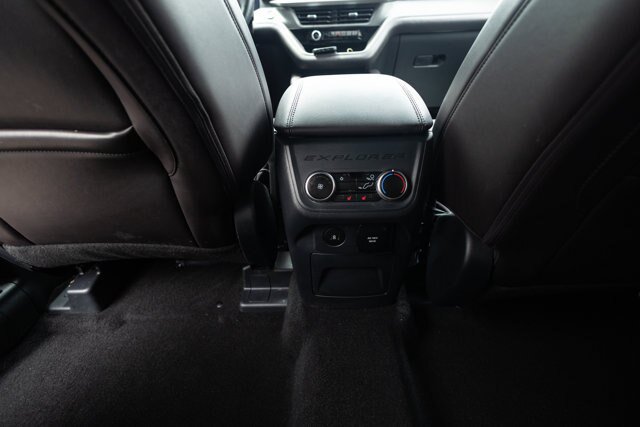 Certified 2025 Ford Explorer Platinum w/ Ultimate Package AWD/4WD image 12