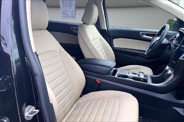 Certified 2024 Ford Edge SEL w/ Convenience Package AWD/4WD image 27