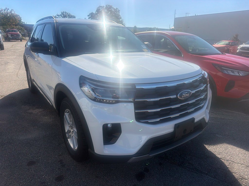Certified 2025 Ford Explorer Active w/ Active Comfort Package