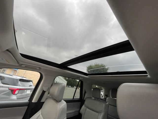 Certified 2025 Ford Expedition Active AWD/4WD image 24