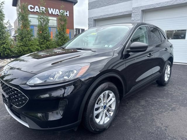 Certified 2022 Ford Escape SE