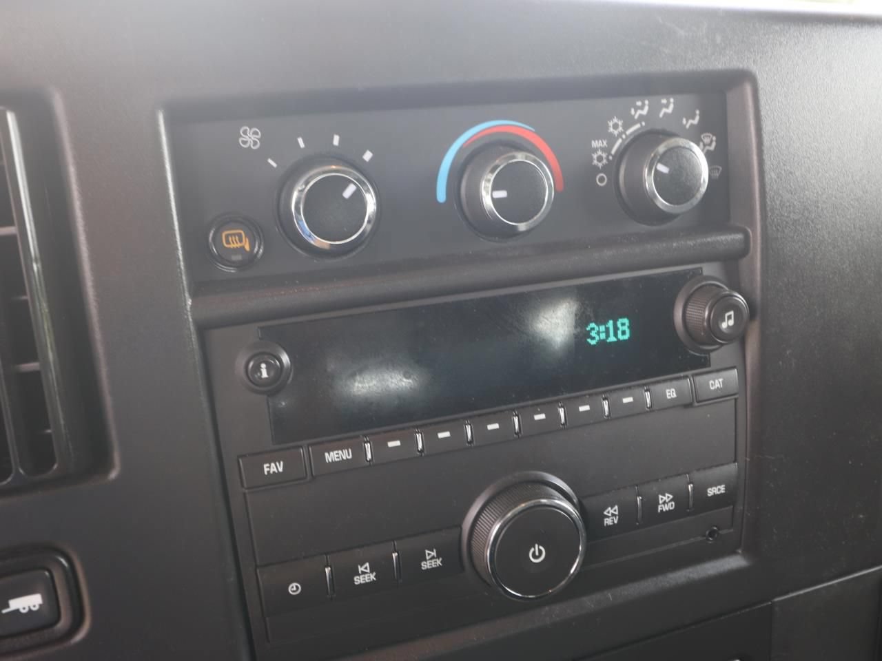 Used 2025 Chevrolet Express 2500 w/ Driver Convenience Package RWD image 22