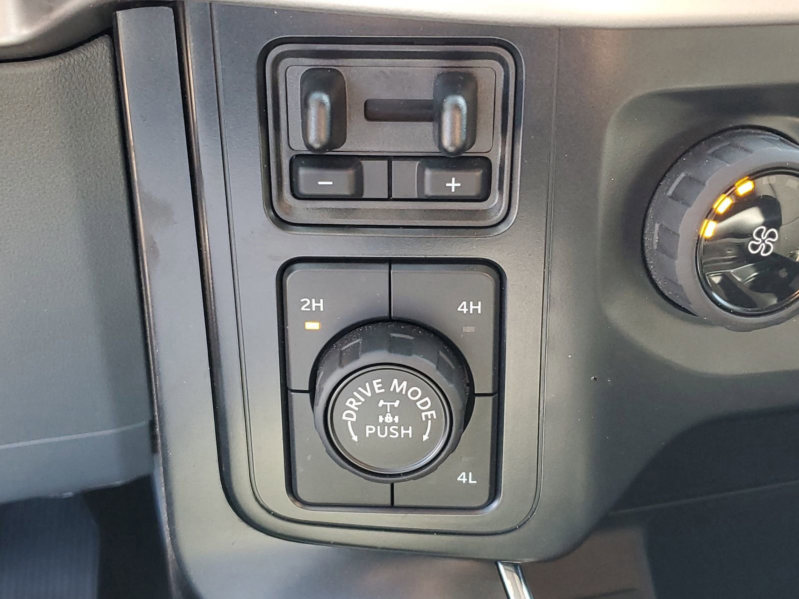 Certified 2022 Ford F150 XL w/ Equipment Group 101A High image 24