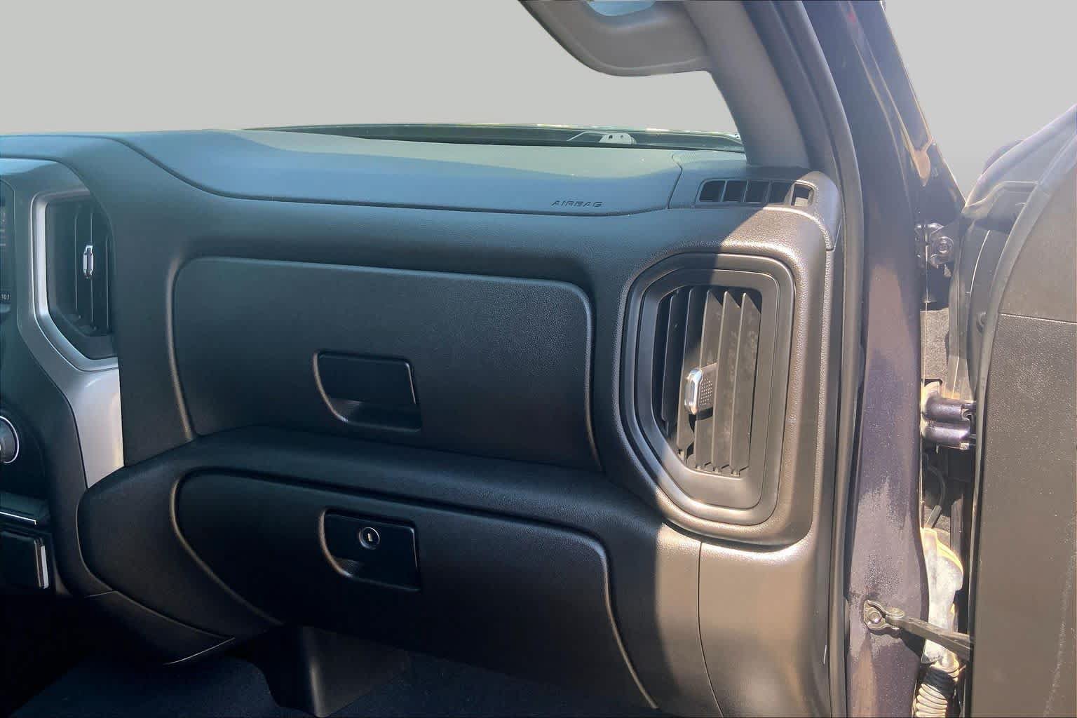 Used 2022 Chevrolet Silverado 1500 Custom AWD/4WD image 18