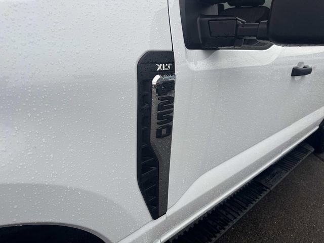 Certified 2024 Ford F250 XLT w/ Snow Plow Prep Package image 11