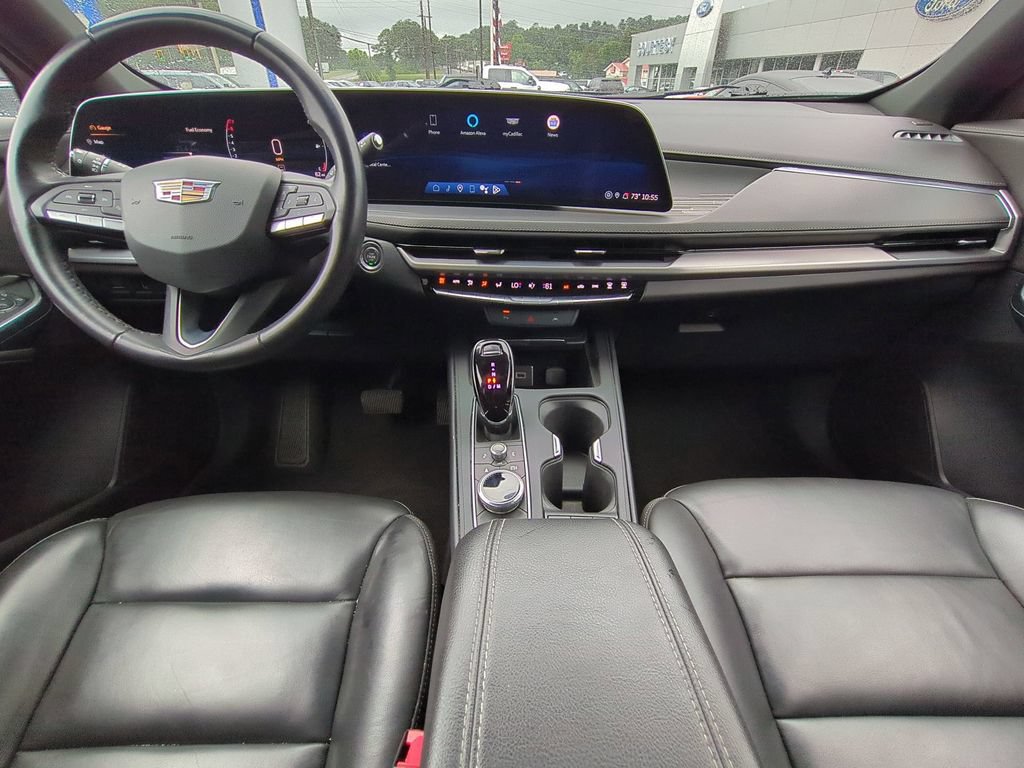 Used 2024 Cadillac XT4 Premium Luxury FWD image 17