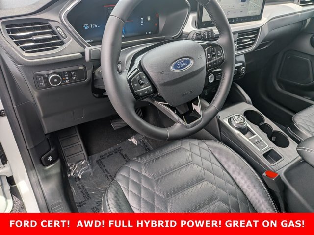 Certified 2023 Ford Escape Platinum w/ Premium Technology Package AWD/4WD image 10