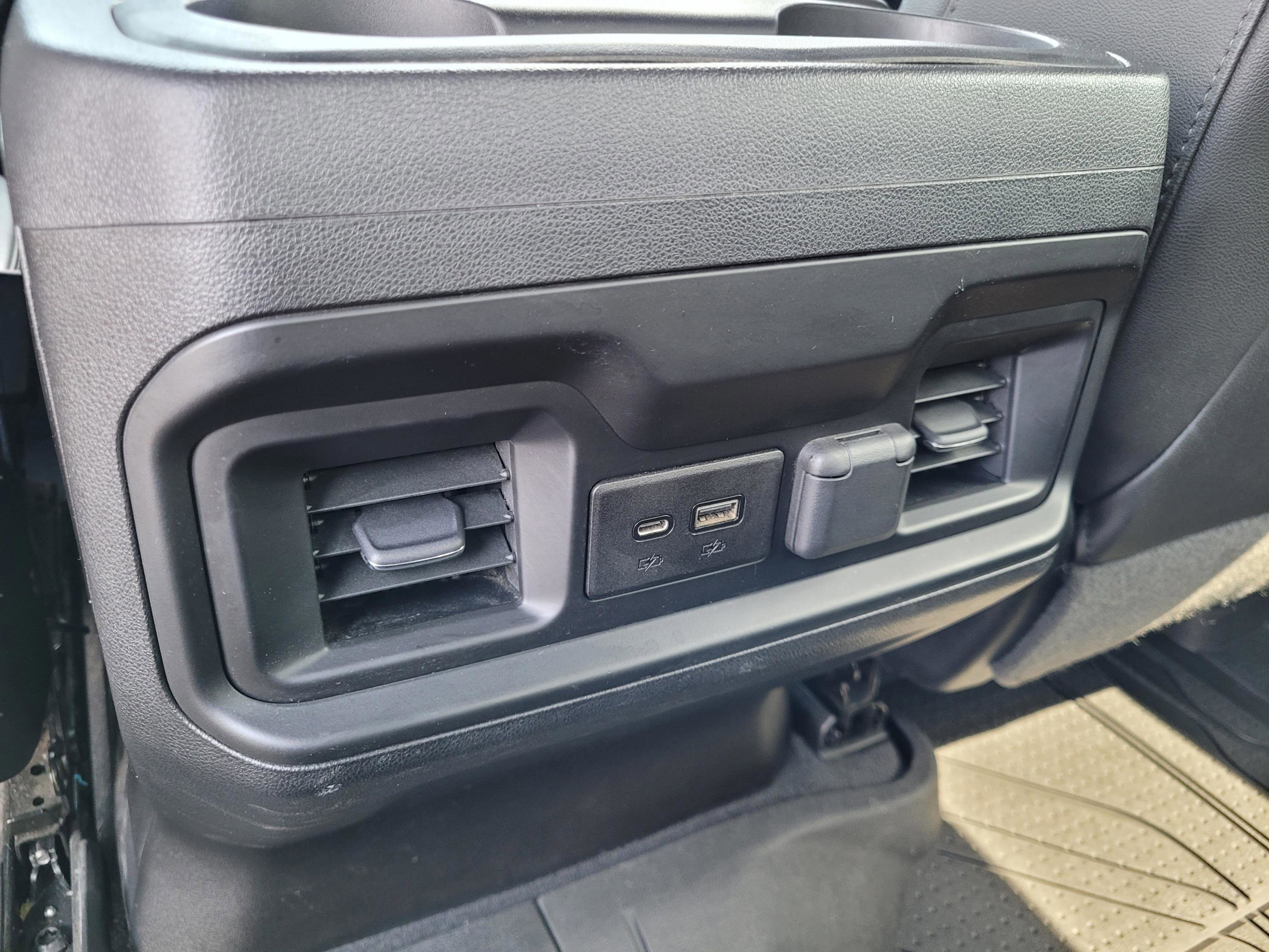 Used 2019 Chevrolet Silverado 1500 LT Trail Boss AWD/4WD image 16