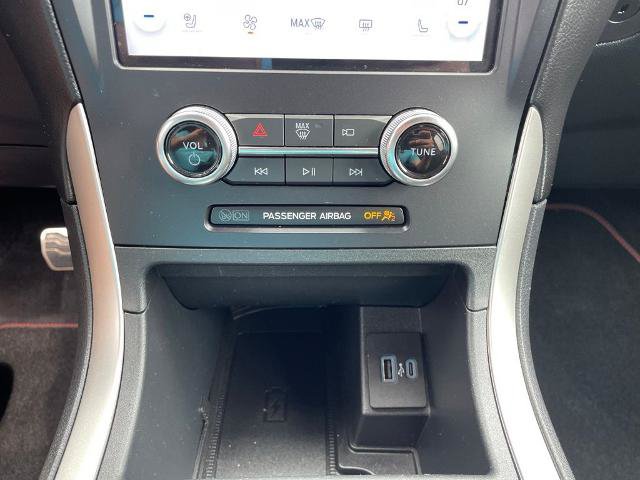 Certified 2024 Ford Edge ST-Line AWD/4WD image 22