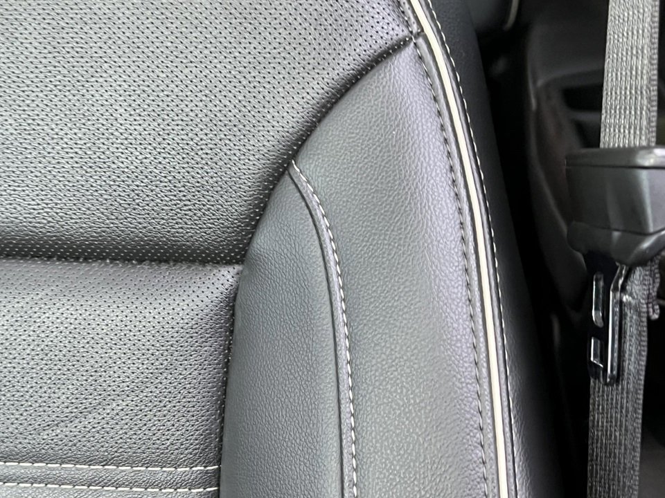 Used 2023 GMC Acadia Denali w/ Trailering Package image 18