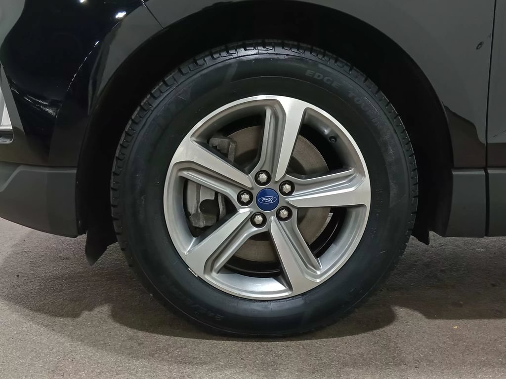 Certified 2022 Ford Edge SEL w/ Convenience Package AWD/4WD image 13