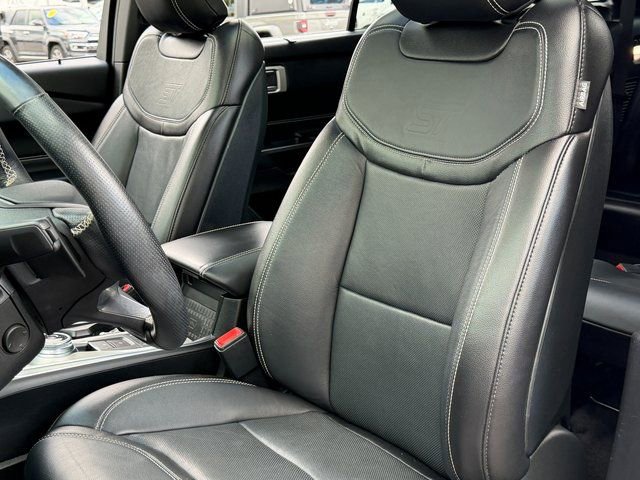 Certified 2020 Ford Explorer ST w/ ST Street Pack AWD/4WD image 9