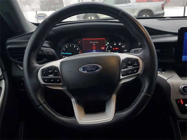 Certified 2023 Ford Explorer XLT image 31