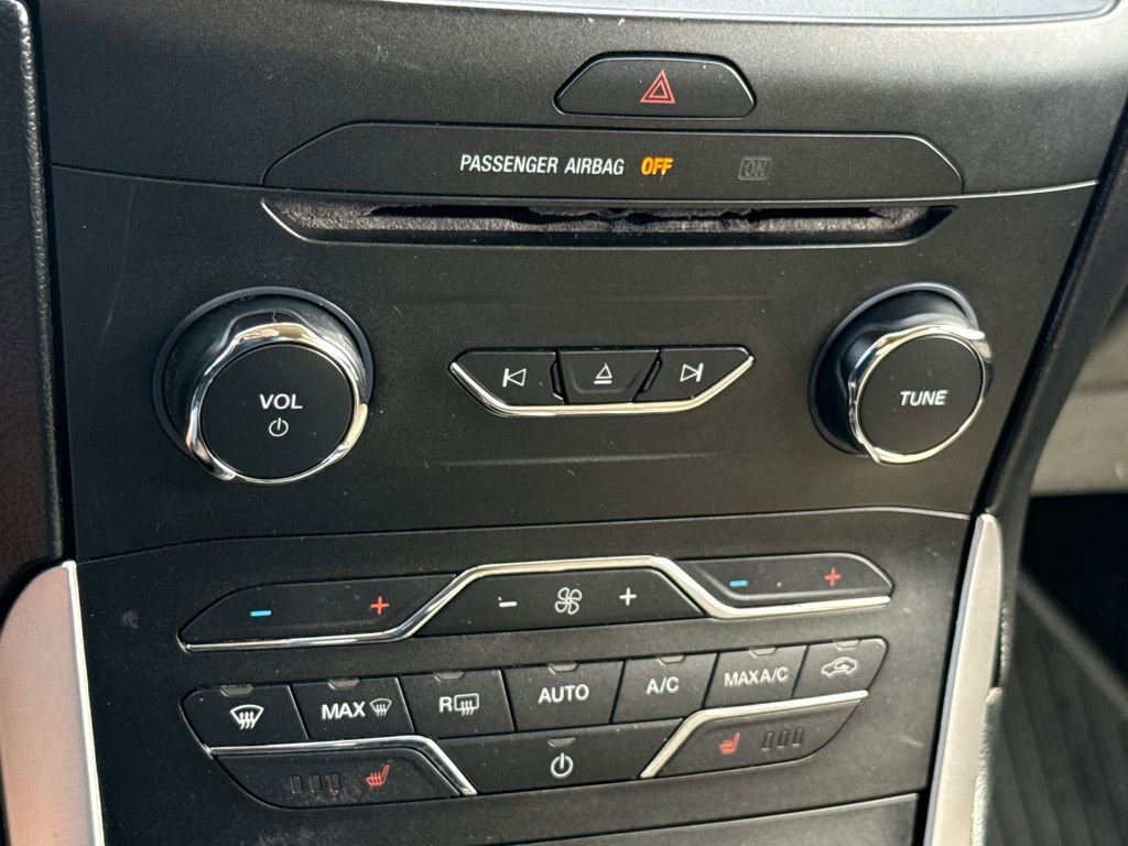 Certified 2017 Ford Edge SEL w/ Equipment Group 201A image 21