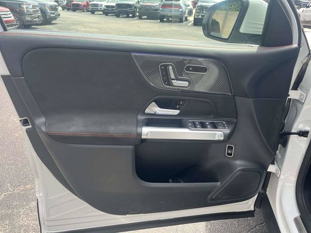 Used 2021 Mercedes-Benz GLB 250 image 16