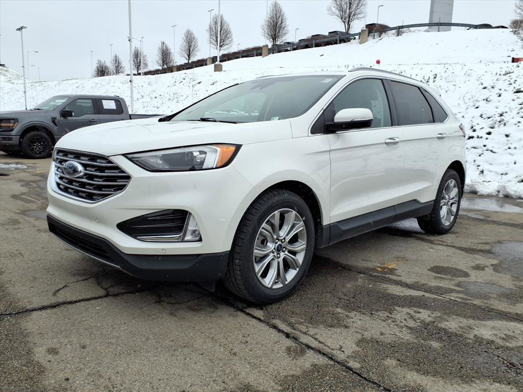 Certified 2022 Ford Edge Titanium w/ Cargo Accessory Package image 3