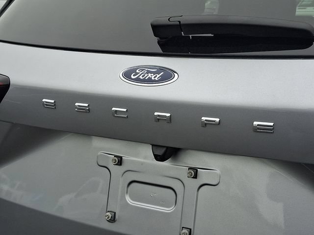 Certified 2023 Ford Escape ST-Line Elite w/ Class II Trailer Tow Package AWD/4WD image 36