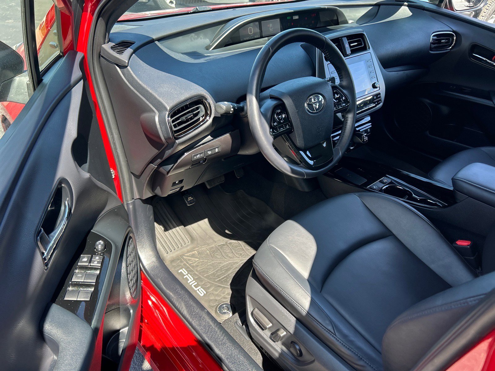 Used 2021 Toyota Prius image 7