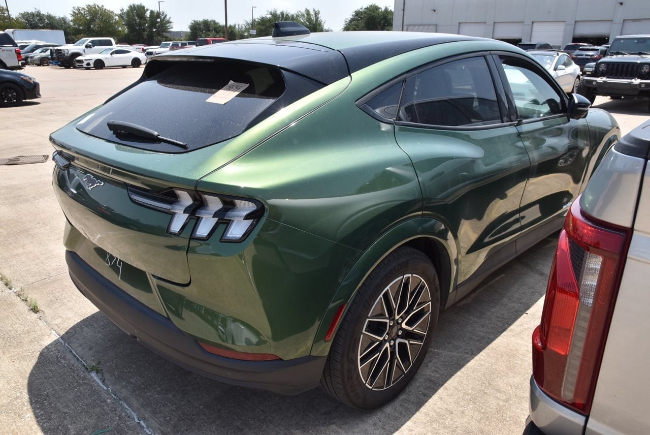 Certified 2025 Ford Mustang Mach-E Premium AWD/4WD image 5