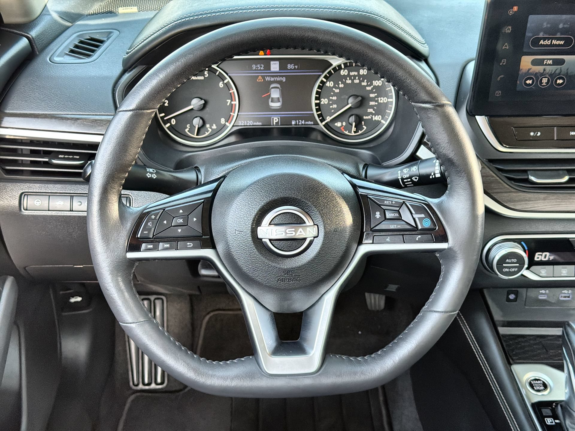 Used 2023 Nissan Altima 2.5 SL FWD image 14