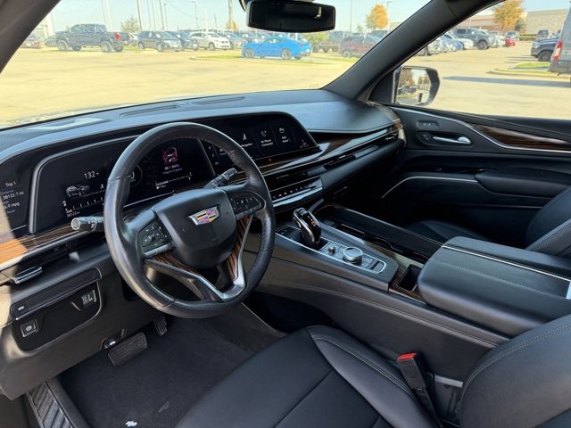 Used 2021 Cadillac Escalade Luxury image 13