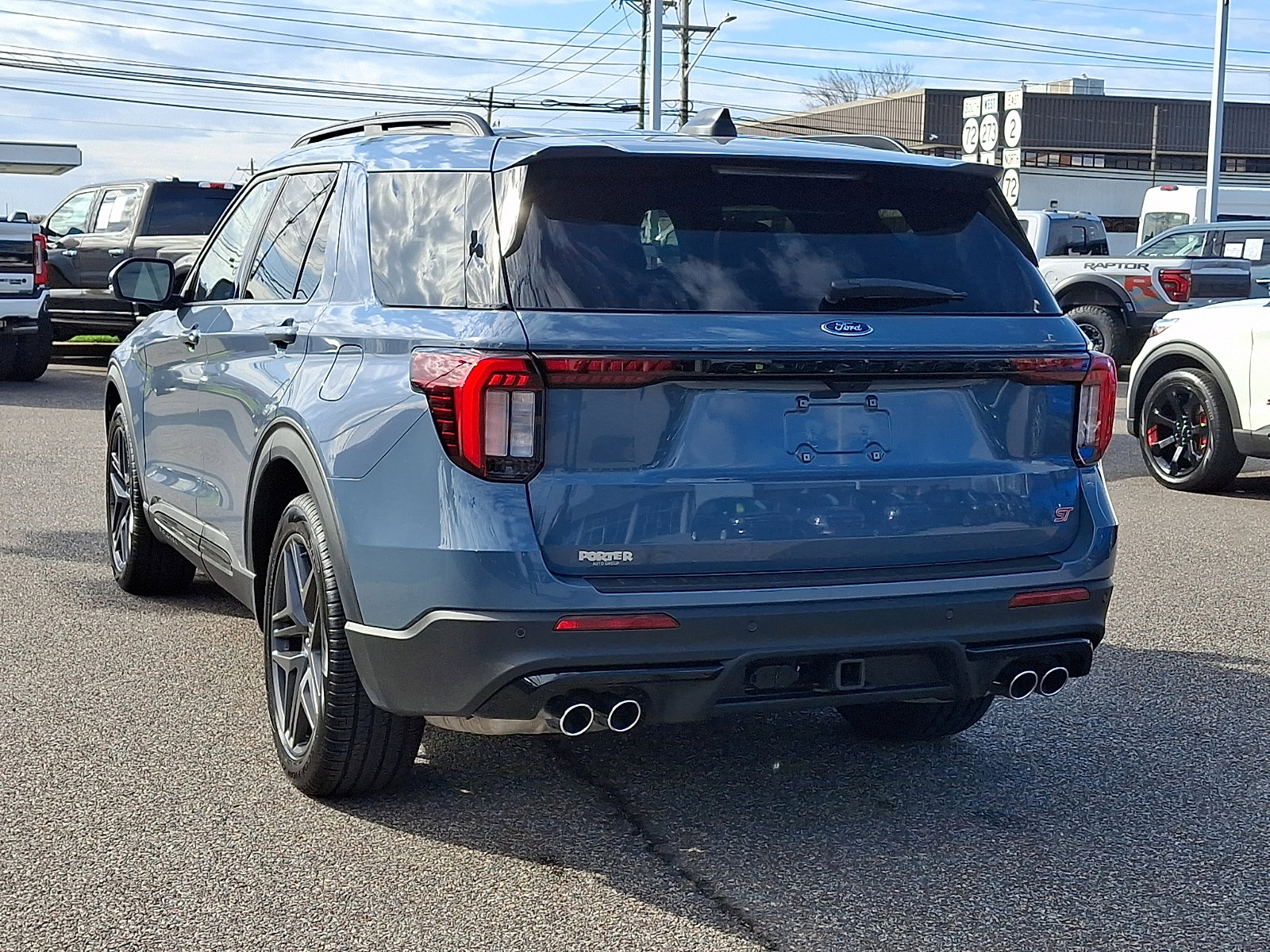 Certified 2025 Ford Explorer ST w/ Sun And Sound Package image 8