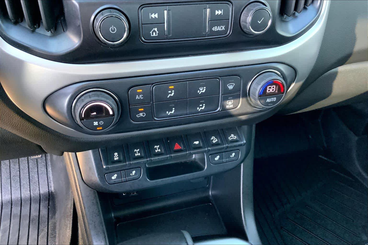 Used 2019 Chevrolet Colorado ZR2 AWD/4WD image 34