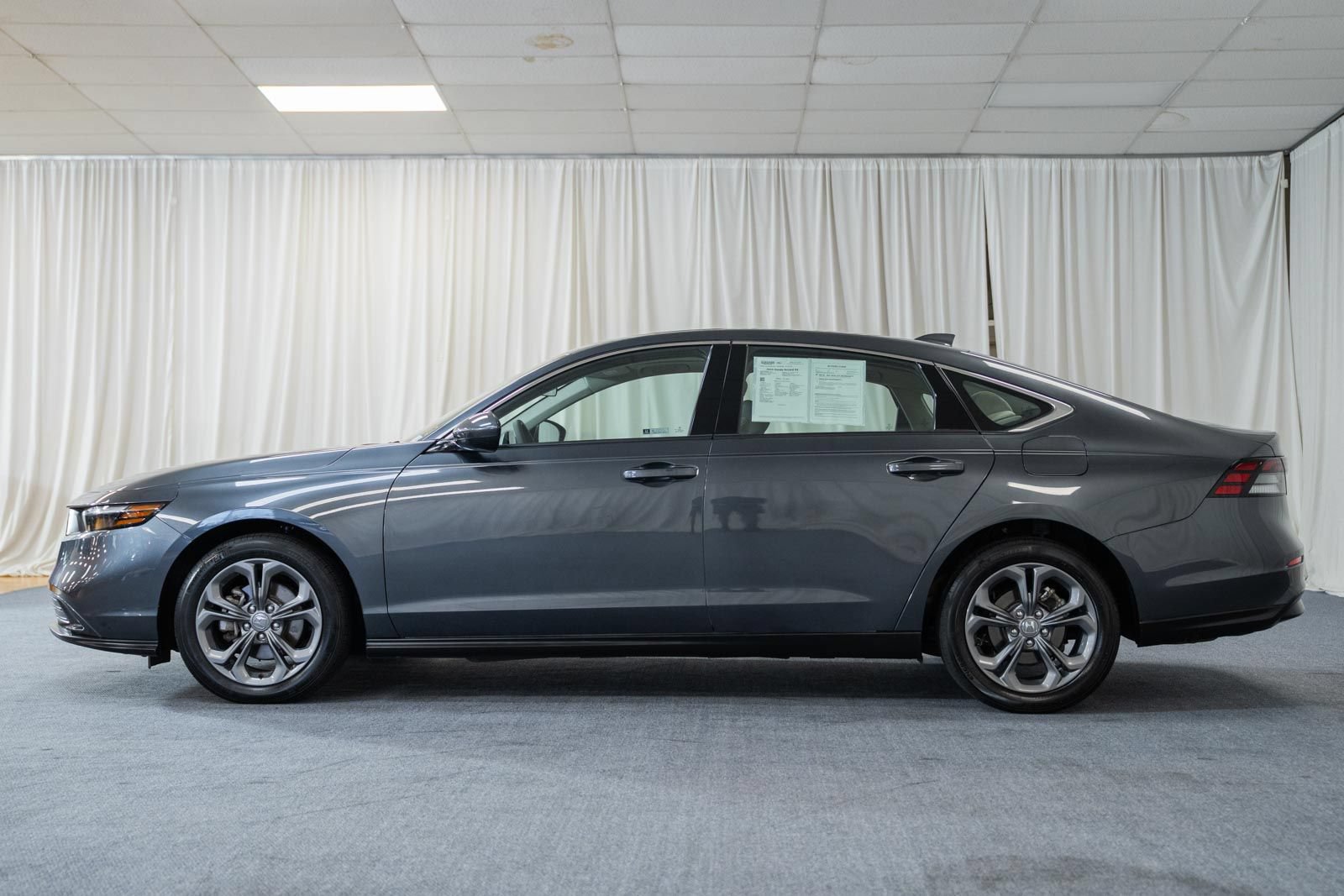 Used 2024 Honda Accord EX image 4