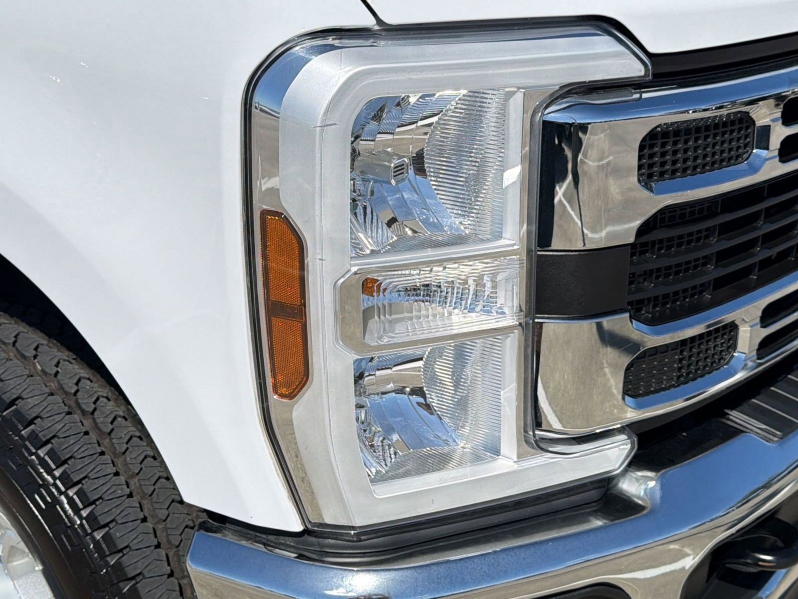 Certified 2025 Ford F250 XLT image 8