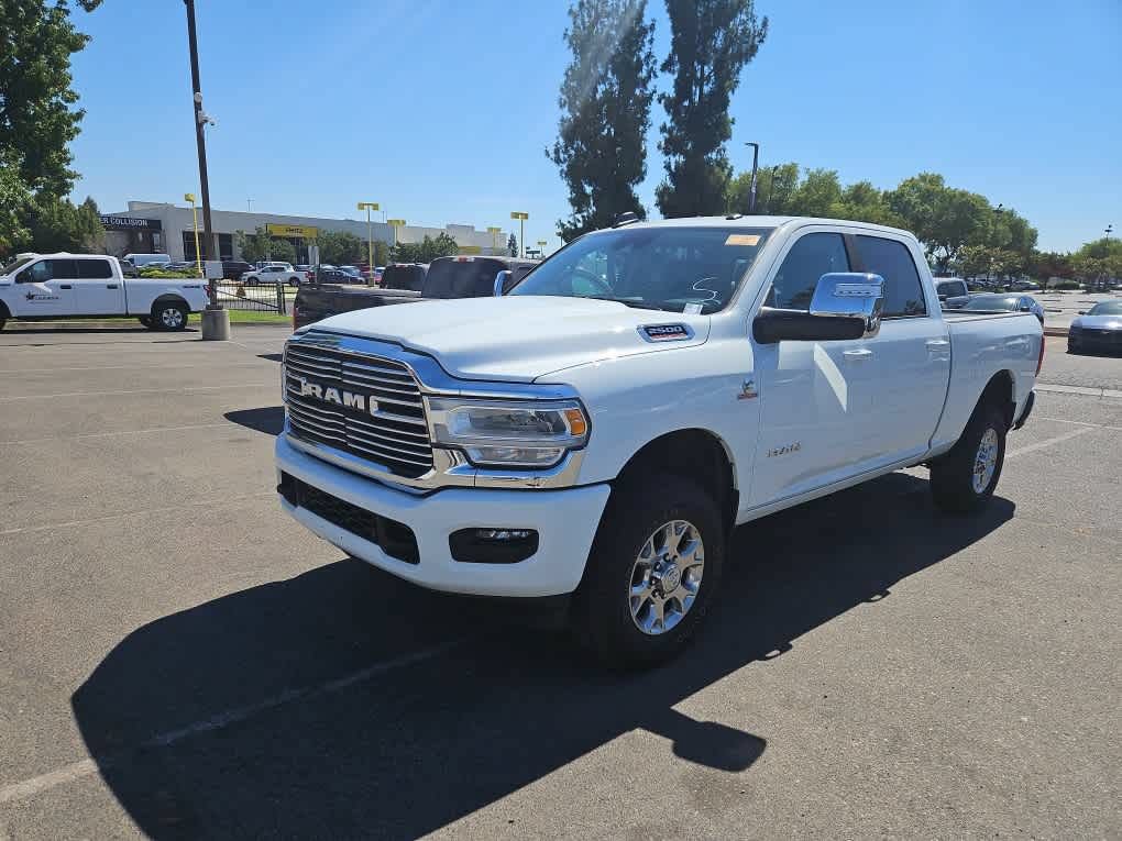 Used 2024 RAM 2500 Laramie w/ Safety Group AWD/4WD image 1