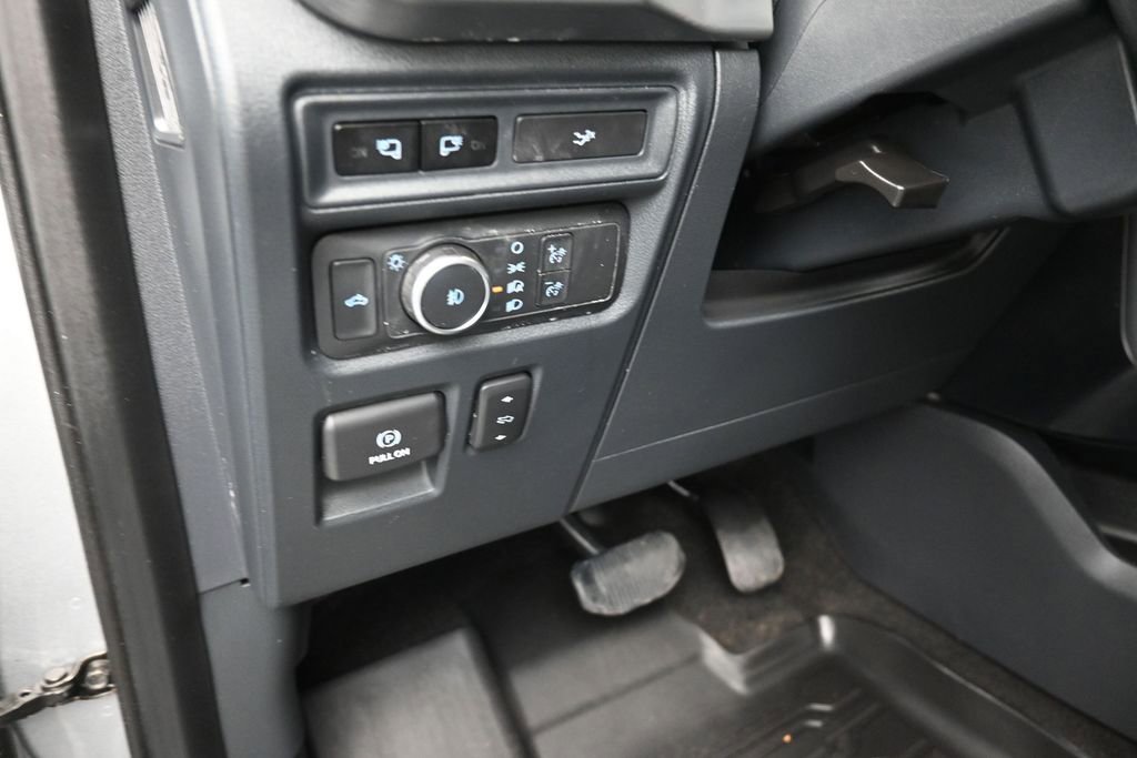 Certified 2022 Ford F150 Lariat w/ FX4 Off-Road Package AWD/4WD image 13