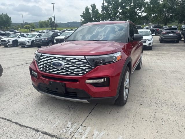 Certified 2021 Ford Explorer Platinum w/ Equipment Group 601A AWD/4WD image 2