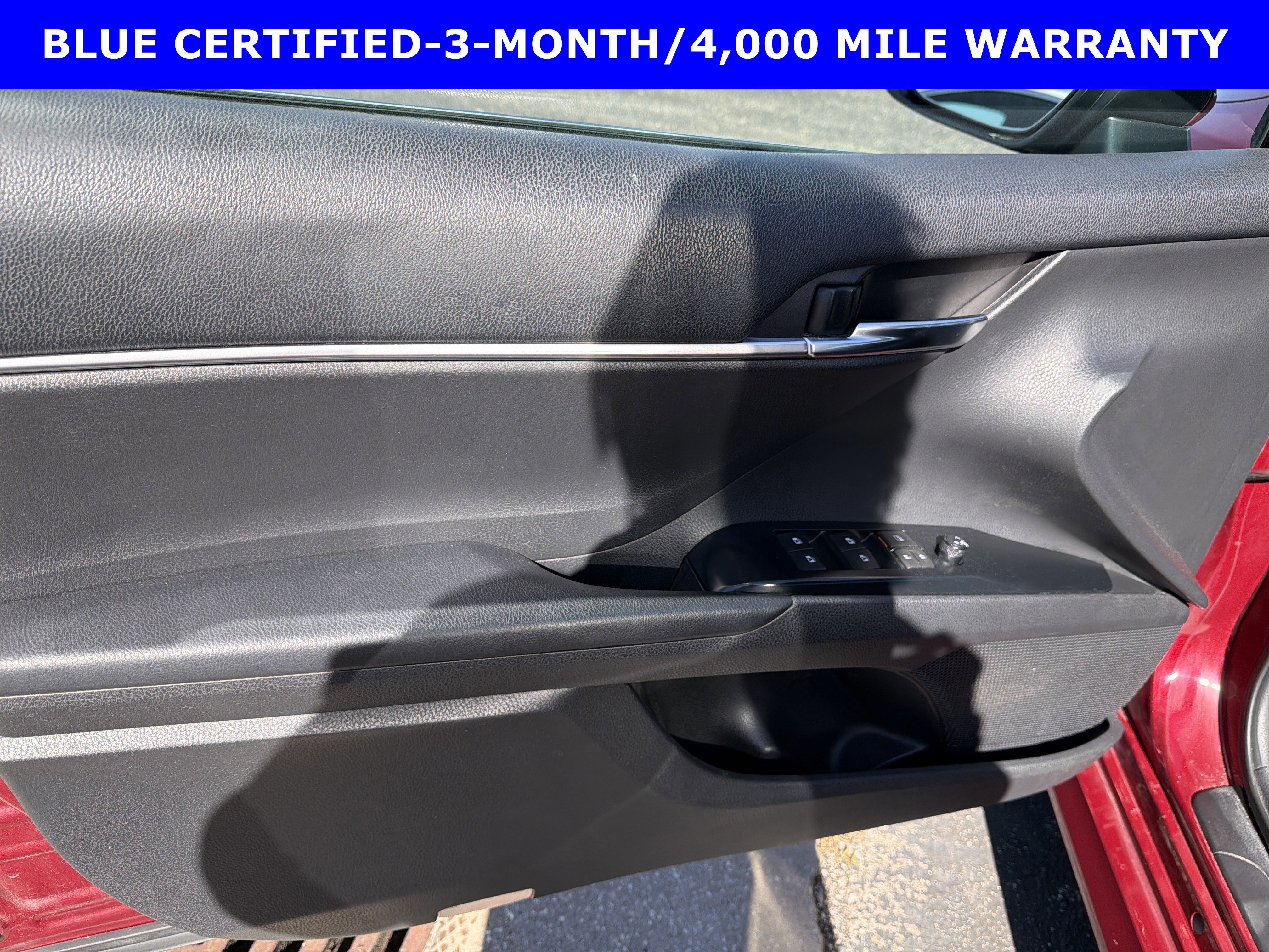 Used 2019 Toyota Camry LE image 8