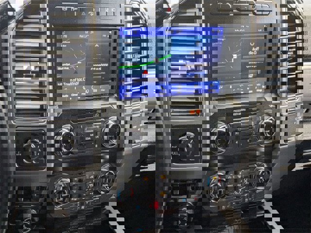 Certified 2020 Ford F350 Platinum w/ FX4 Off-Road Package image 21