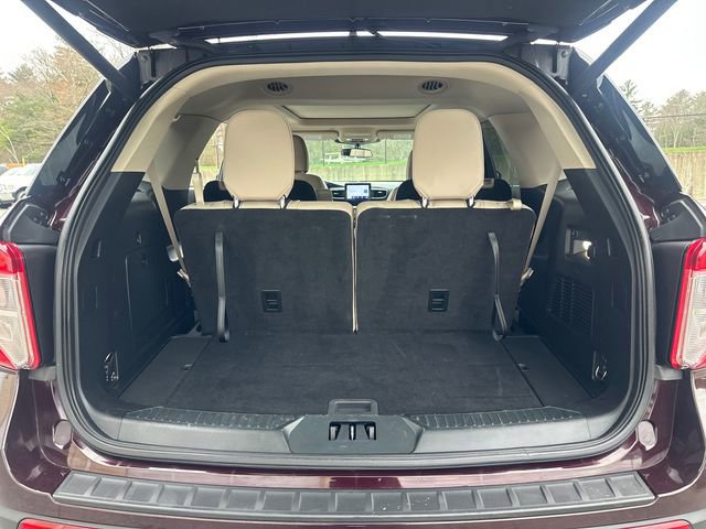Certified 2022 Ford Explorer XLT w/ Equipment Group 202A AWD/4WD image 14