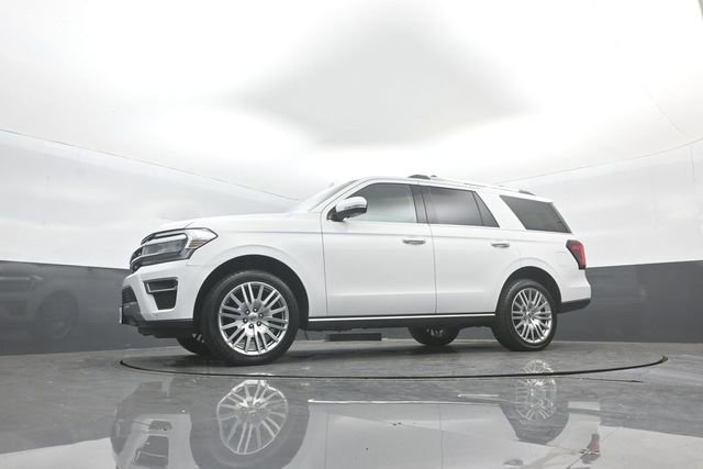 Certified 2024 Ford Expedition Limited image 32
