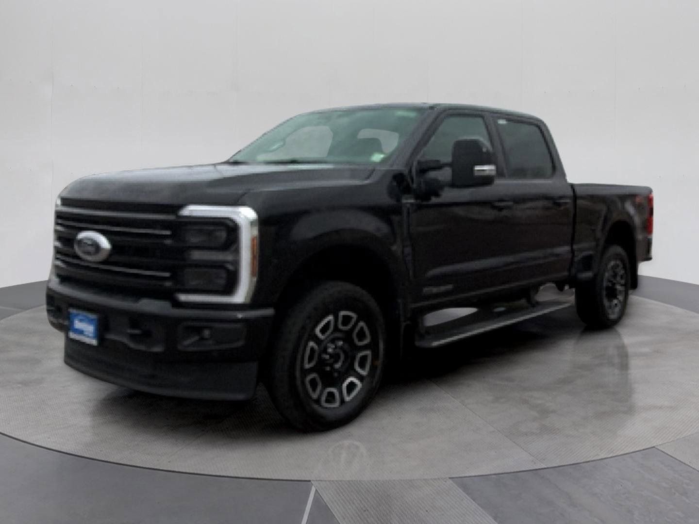 Certified 2025 Ford F250 Platinum image 1