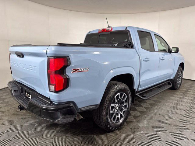 Used 2025 Chevrolet Colorado Z71 AWD/4WD image 3