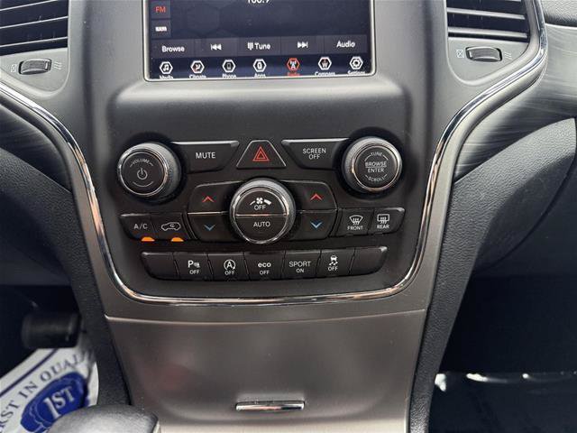 Used 2020 Jeep Grand Cherokee Laredo AWD/4WD image 13