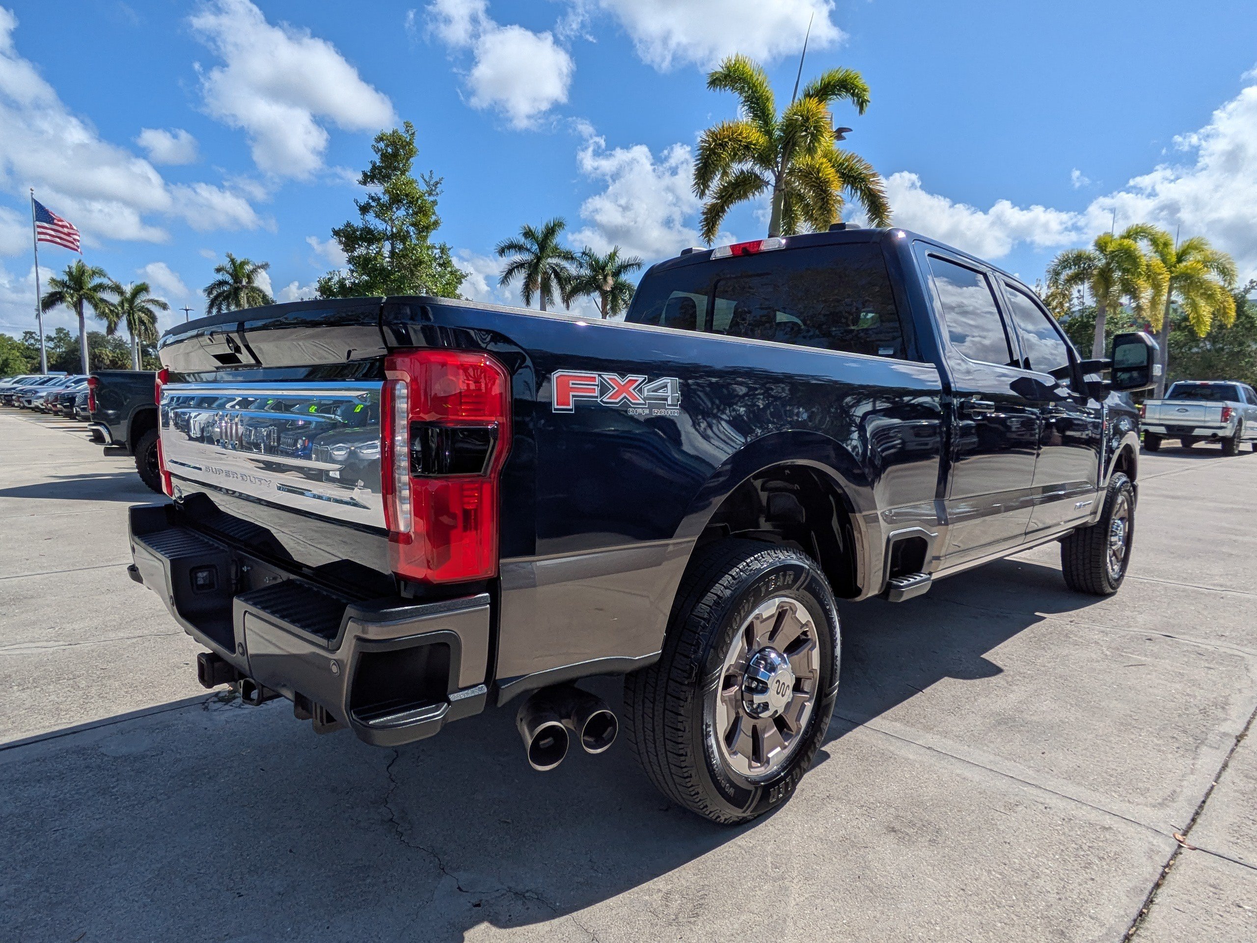 Certified 2023 Ford F350 King Ranch AWD/4WD image 4